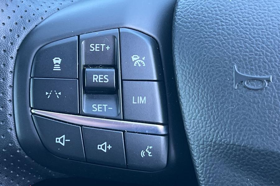 Ford KUGA Photo autoimg-4eb5c6b94ea6fa4068ed8665df28f119dddc18a6.jpg