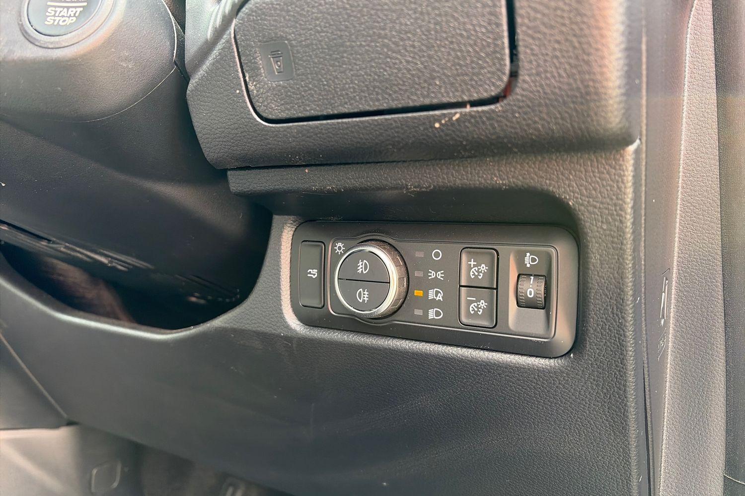 Ford RANGER Photo 29