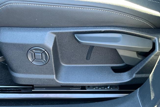 AUDI Q4 E-Tron Photo 47