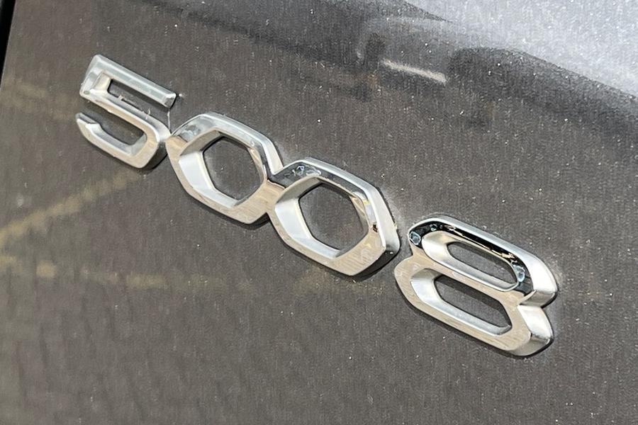 Peugeot 5008 Photo autoimg-4eba99c678d2fd7a2e132df1d11cbdcd7ce1e89d.jpg