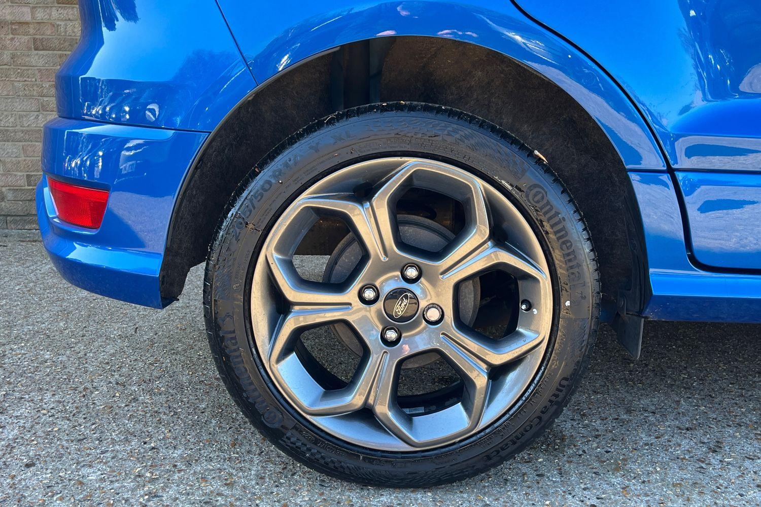 Ford ECOSPORT Photo 7