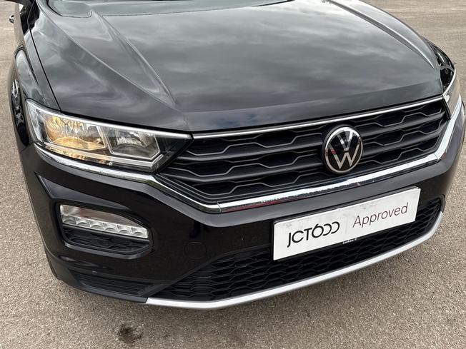VOLKSWAGEN T-Roc Photo 30