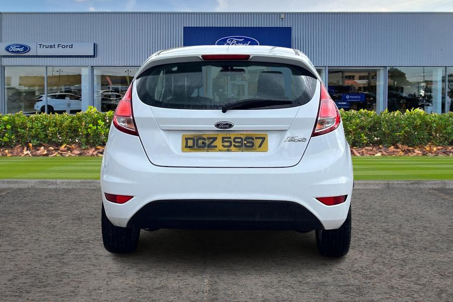 Ford FIESTA Photo autoimg-4ebfd3bdbd5592849179f728354fb9569b2e6bb3.jpg