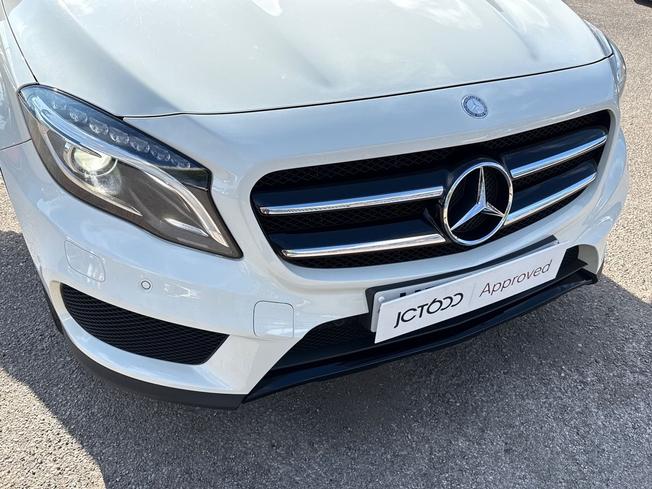 MERCEDES-BENZ Gla Photo 33