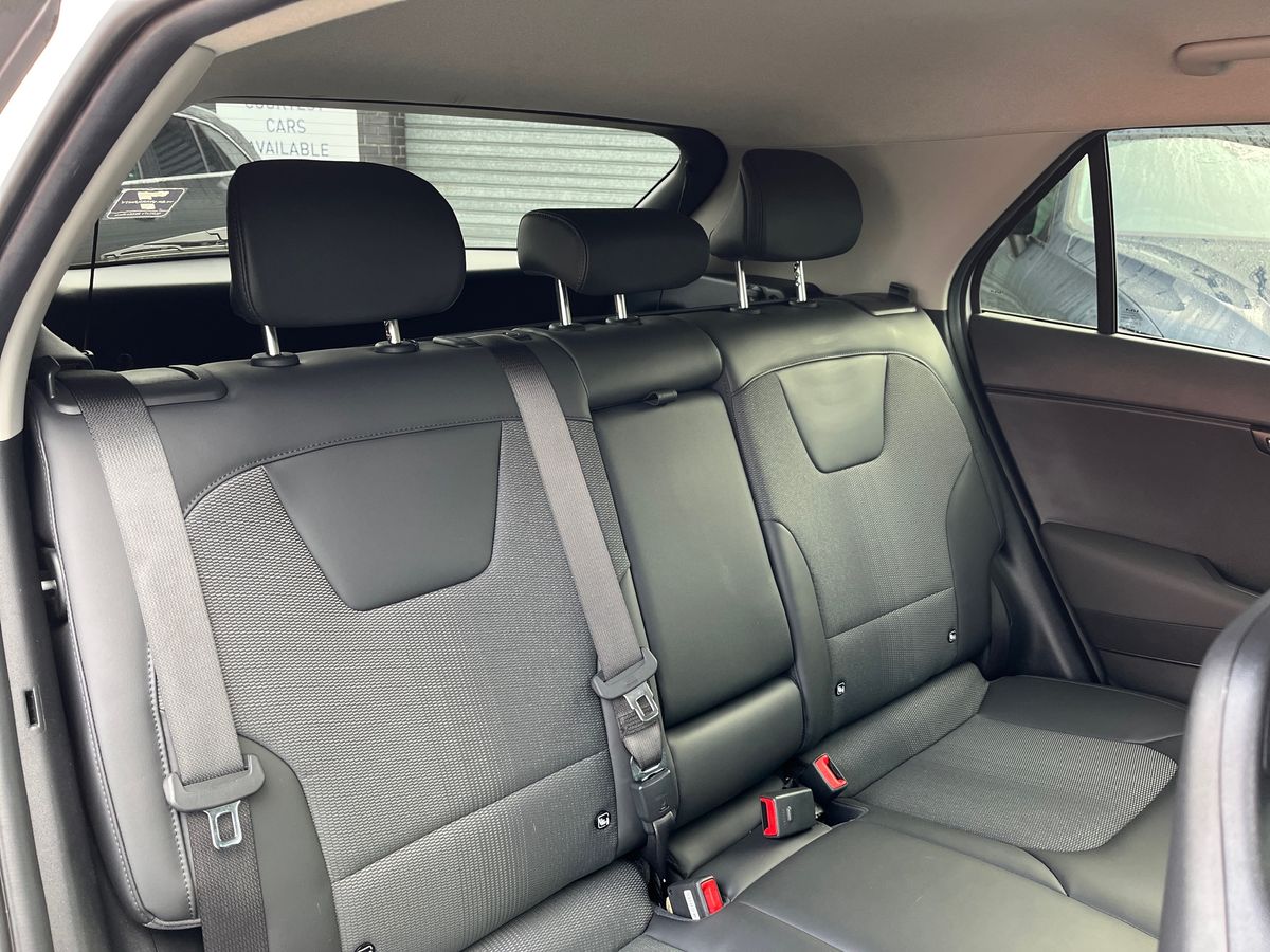 Kia Niro Photo 30