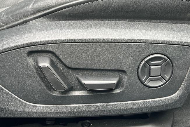 AUDI A6 Photo 27