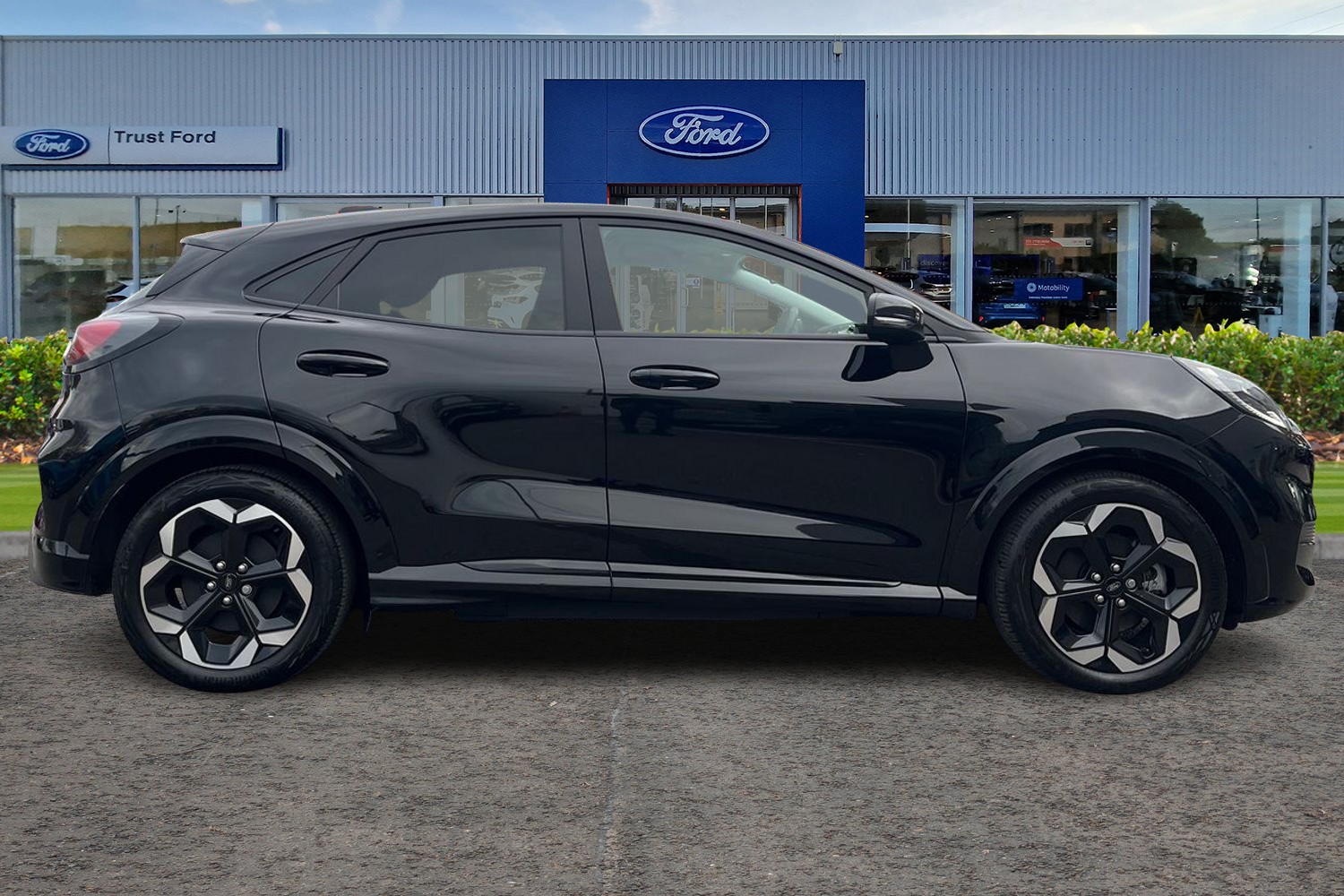 Ford PUMA Photo 2