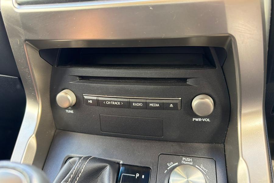 Lexus NX Photo autoimg-4ed4ff10ab47e6c35b418d06126fa6e440a7bcd5.jpg