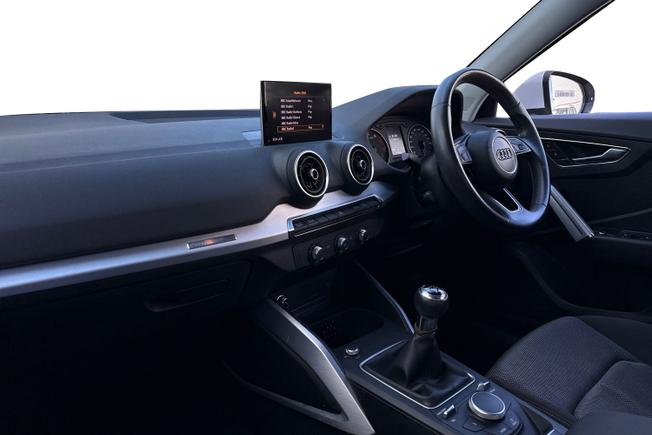 AUDI Q2 Photo 2