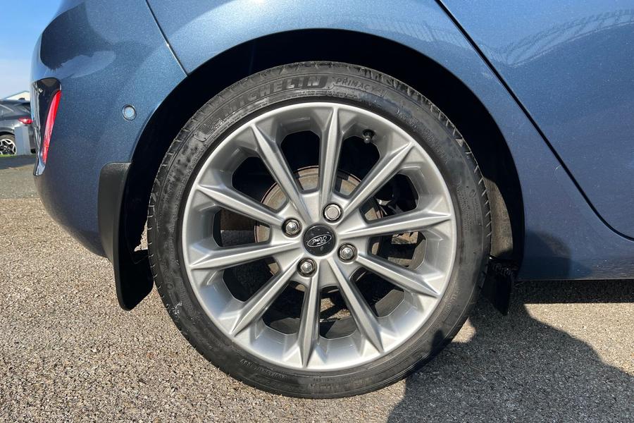 Ford FIESTA Photo autoimg-4ed6dd8e2077a8c6f5308b4c2c09973a6e0016f3.jpg