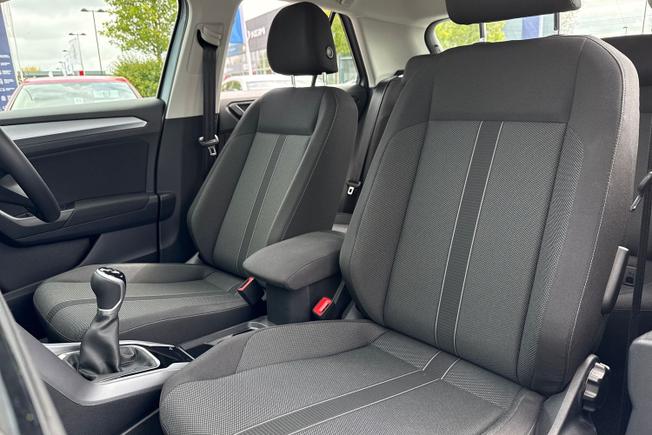 Volkswagen T-Roc Photo 21