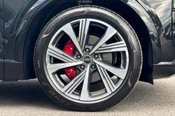 Audi Q6 e-tron Photo 5