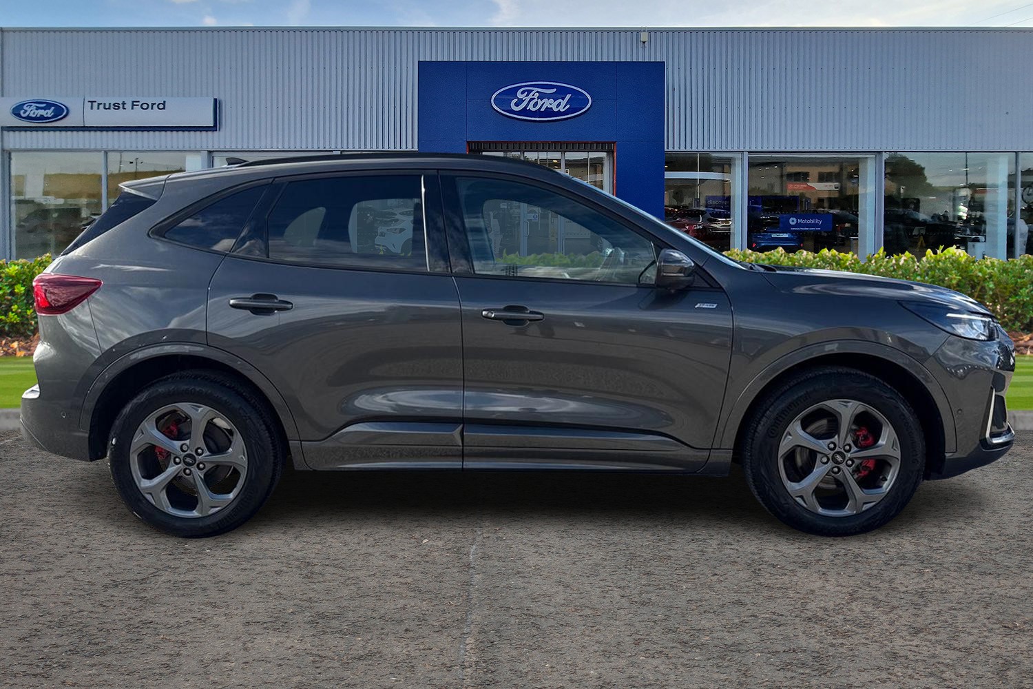 Ford KUGA Photo 2