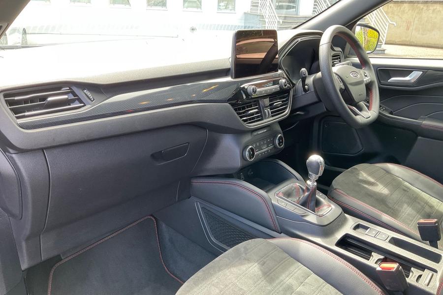Ford KUGA Photo autoimg-4ede2afb51631c4c815261c3d9dea35803192c41.jpg