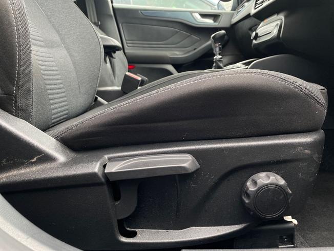 Ford Focus Photo 34