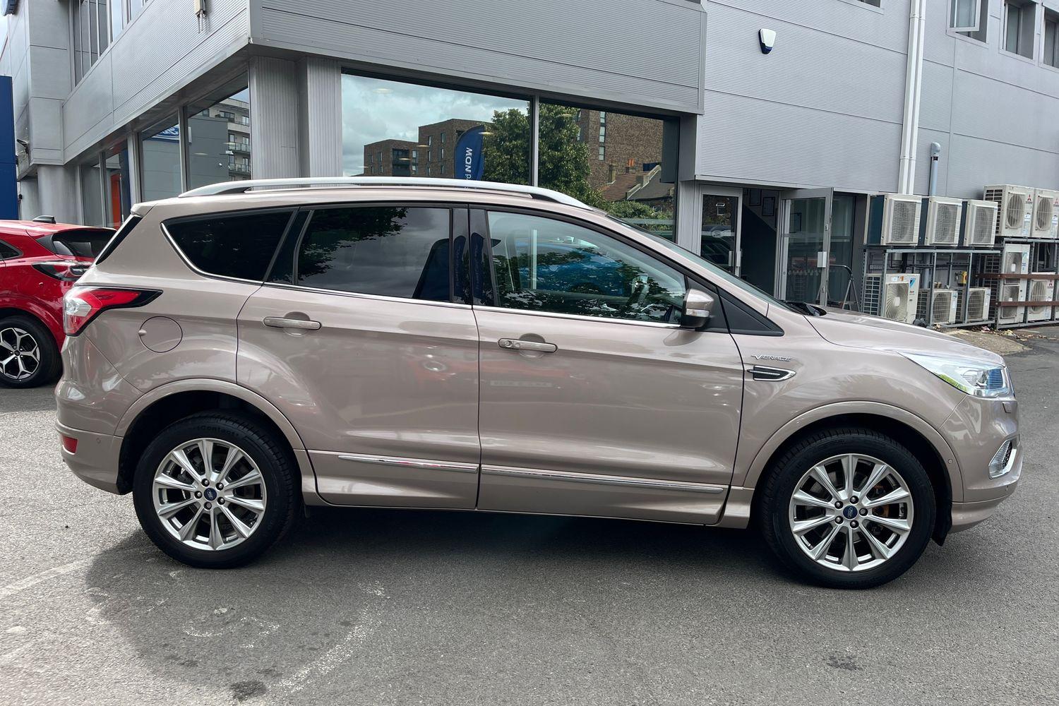 Ford KUGA Photo 35