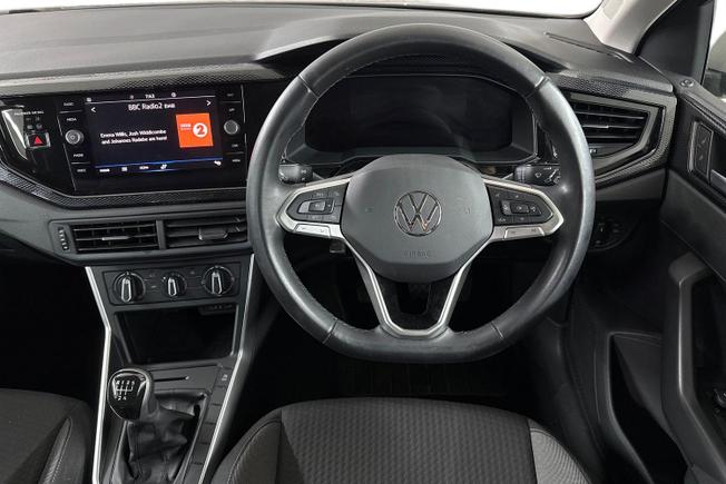 VOLKSWAGEN Polo Photo 11