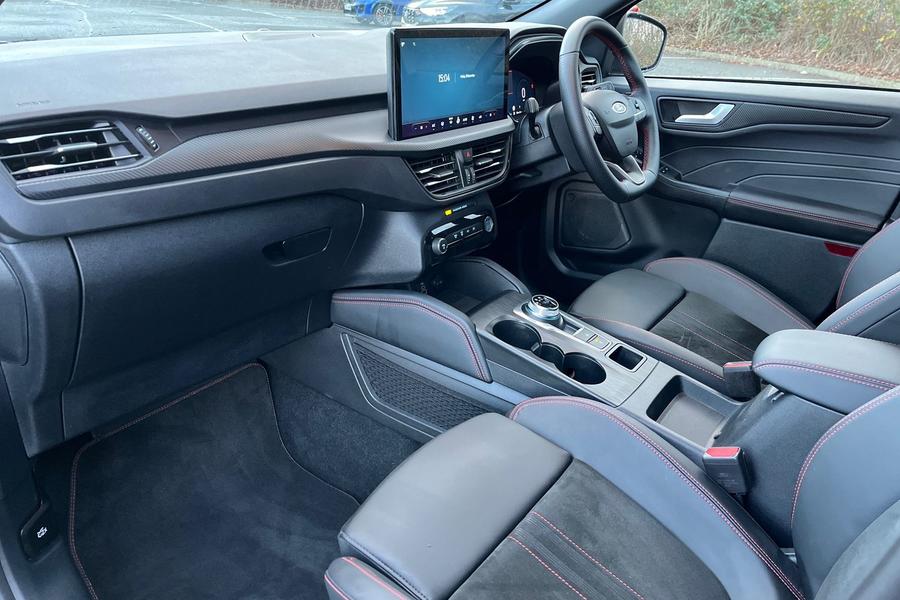 Ford KUGA Photo autoimg-4eeb686d5ac19eb21773593d076a9208df955001.jpg