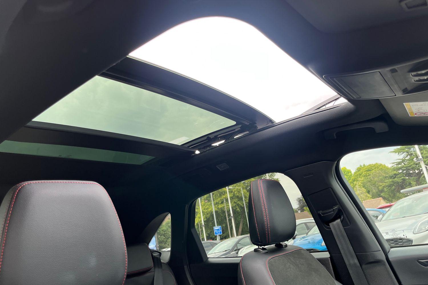 Ford KUGA Photo 45