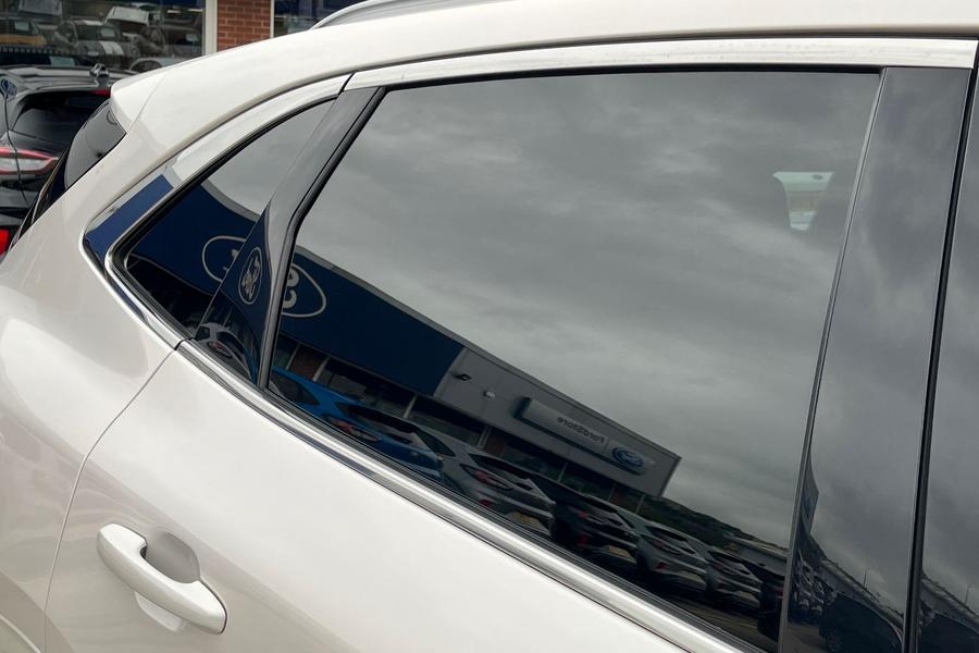 Ford KUGA Photo autoimg-4ef3a0a35dc3f6827e7841984c5e787f23507260.jpg