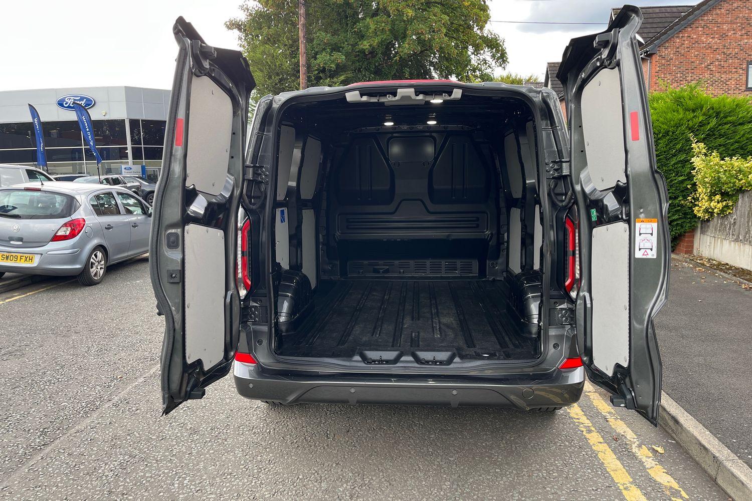 Ford TRANSIT CUSTOM Photo 5