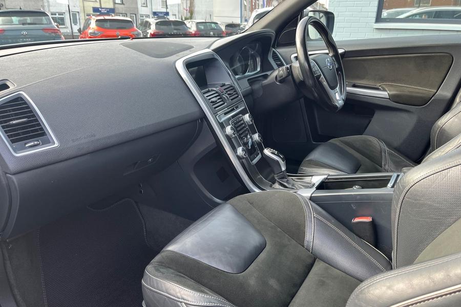 Volvo XC60 Photo autoimg-4ef6044b3d3836deb6392cacf20ecb3e1671c3ce.jpg