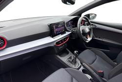 SEAT Ibiza Photo 2