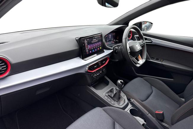 SEAT Ibiza Photo 2