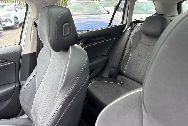 VOLKSWAGEN Passat Photo 51