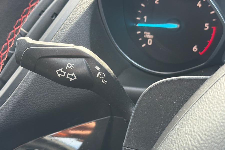 Ford KUGA Photo autoimg-4f024f4c4c28edaaf65e30b9d14cdb078050d729.jpg