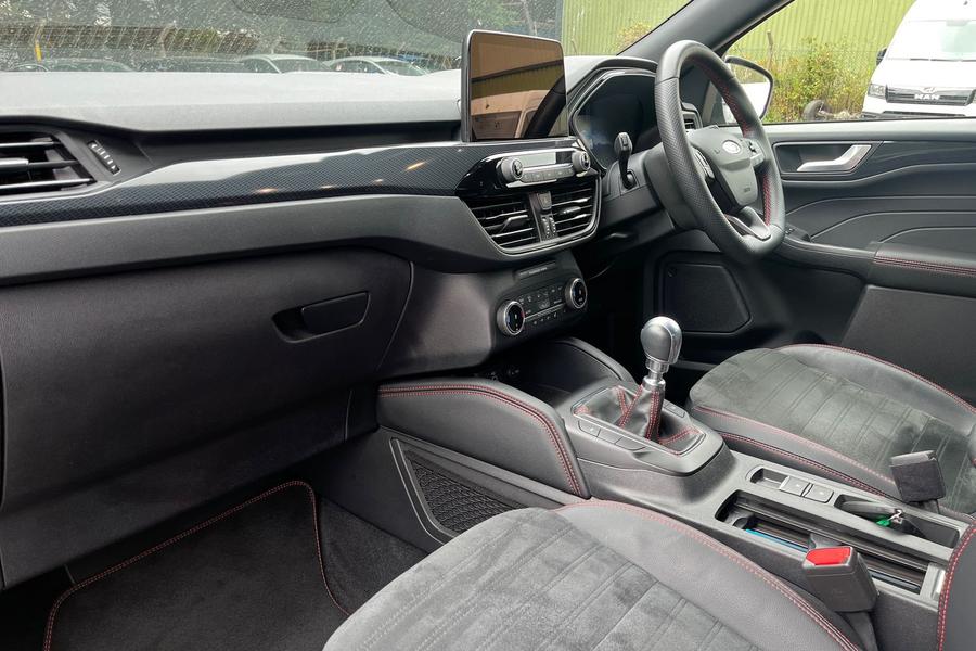 Ford KUGA Photo autoimg-4f04b9540750aae5a47c922e5a51f7ed1a0504c2.jpg