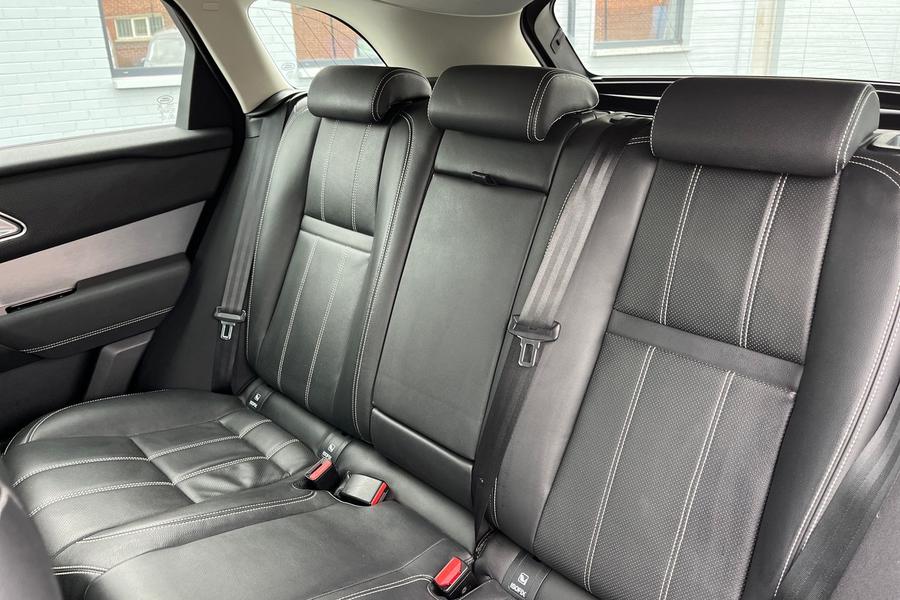 Land Rover RANGE ROVER VELAR Photo autoimg-4f0565832936b3b2e2eb964ac9cb37b41651e427.jpg