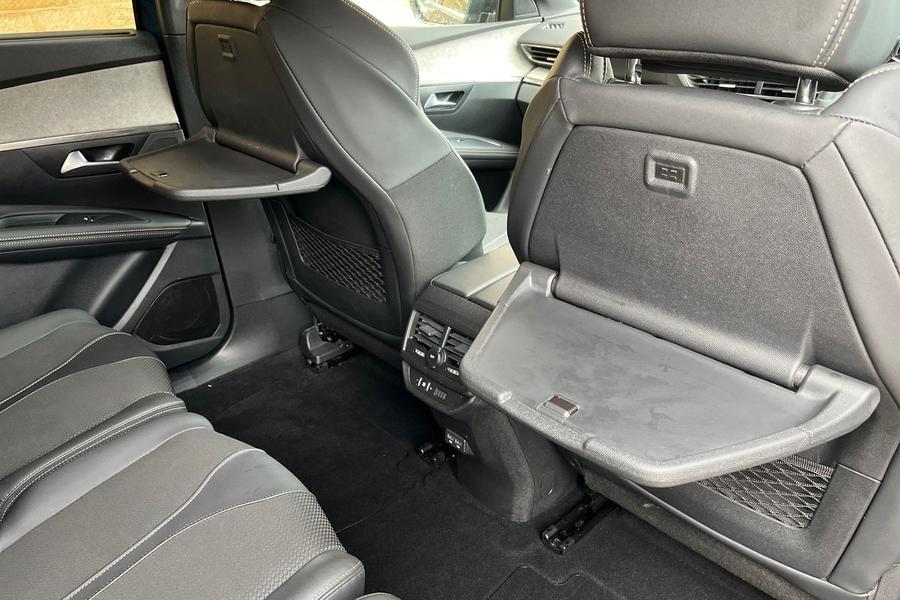 Peugeot 5008 Photo autoimg-4f097d5180c61a8ee8a640876ee2602787e8ab54.jpg