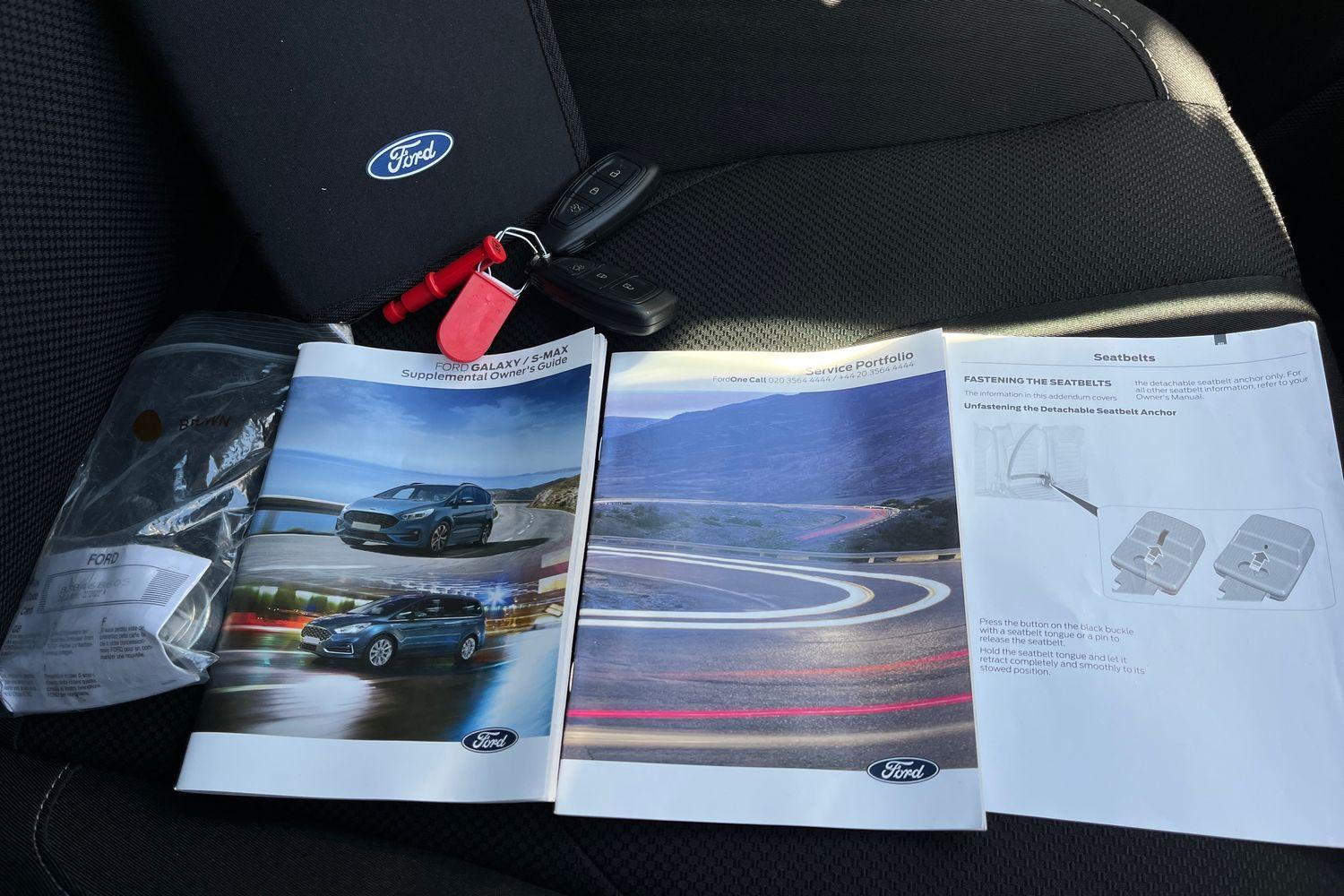 Ford S-MAX Photo 21