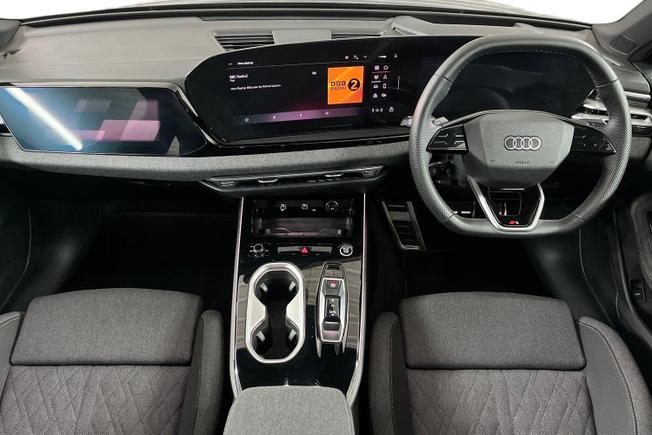 AUDI A6 Saloon Photo 10