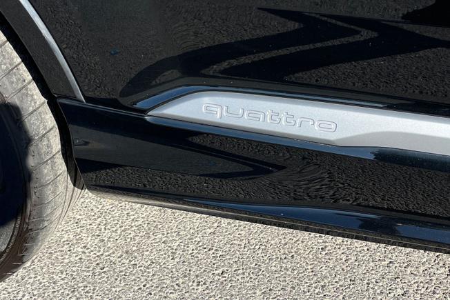 AUDI Q7 Photo 60