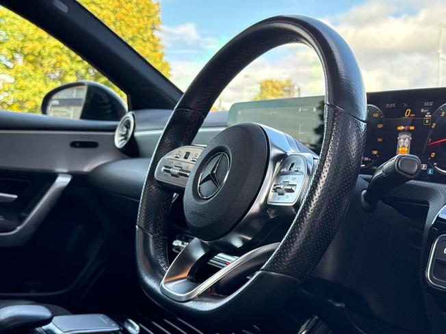 MERCEDES-BENZ A Class Photo 50