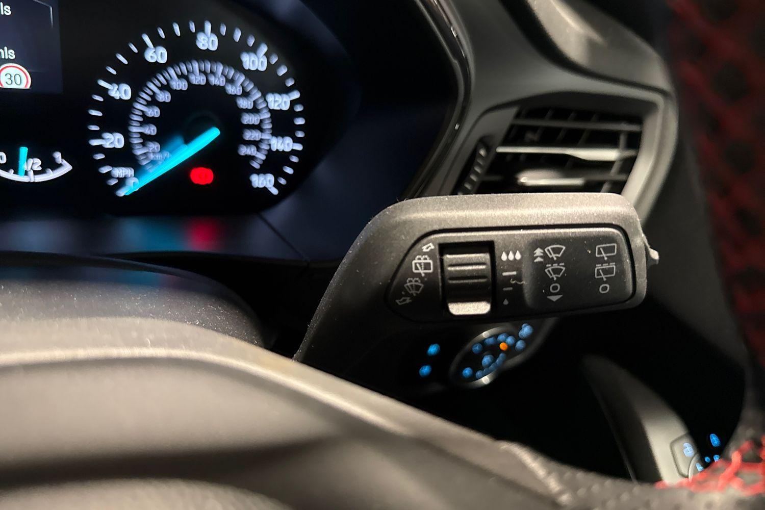 Ford FOCUS Photo 14