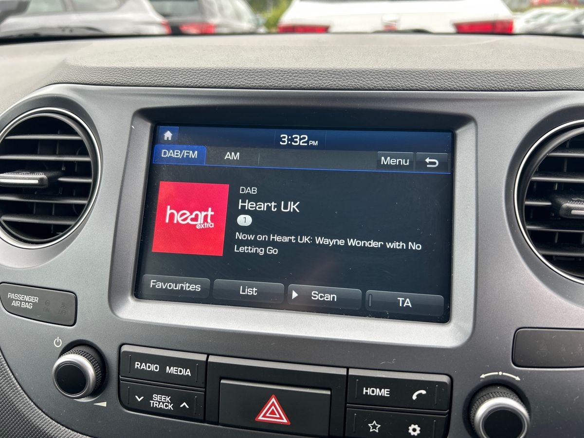 Hyundai i10 Photo 23