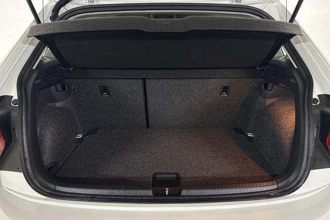 VOLKSWAGEN Polo Photo 12