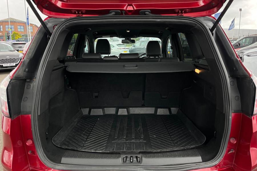 Ford KUGA Photo autoimg-4f1b89d588d0e24df29678d522f11975f680a24d.jpg