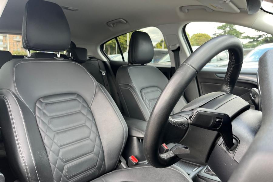 Ford FOCUS Photo autoimg-4f1fa4e38c163c14371fabfee74ced4c900b1a33.jpg