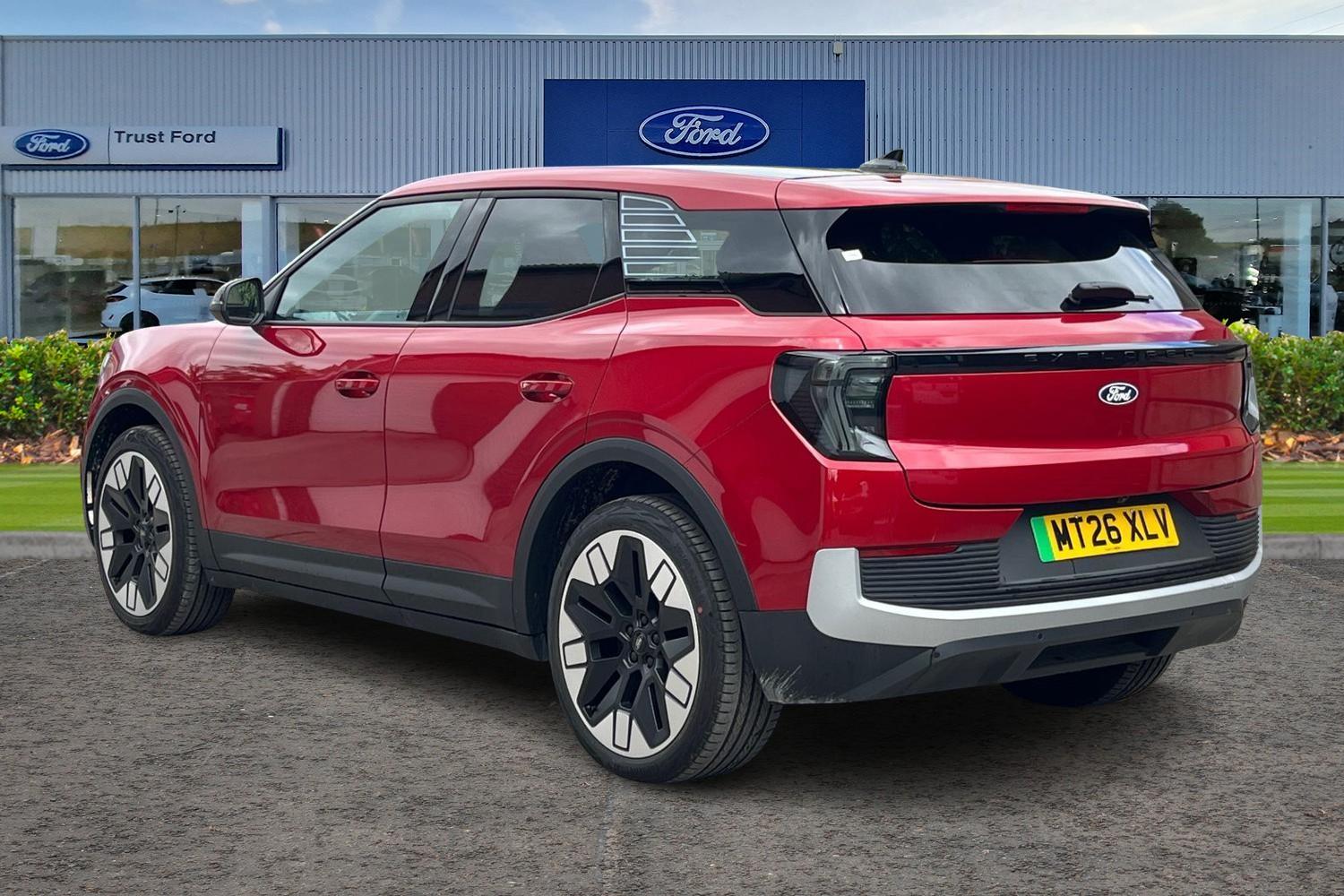 Ford EXPLORER Photo 1