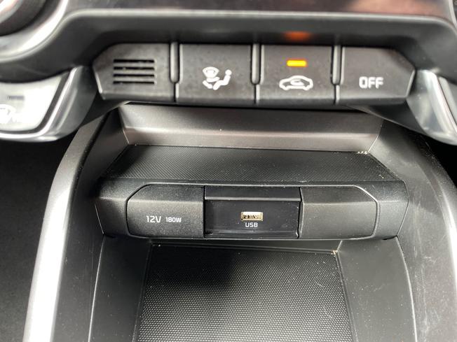 KIA Stonic Photo 36