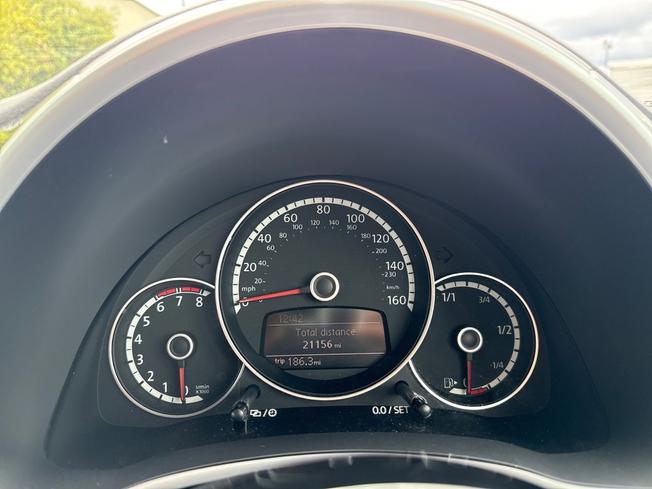 VOLKSWAGEN Beetle Photo 15