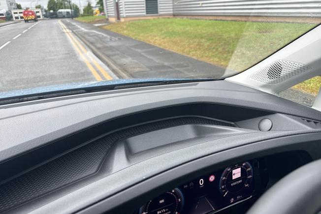 VOLKSWAGEN Caddy Photo 45