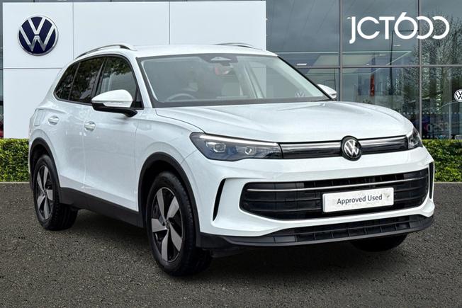 VOLKSWAGEN Tiguan Photo 1