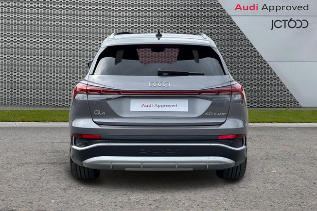 AUDI Q4 E-Tron Photo 7