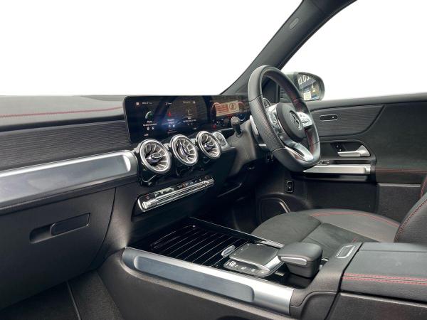 Mercedes-Benz EQB Photo autoimg-4f2e48b7d347008aae44336e665e1ce92191eeca.jpg