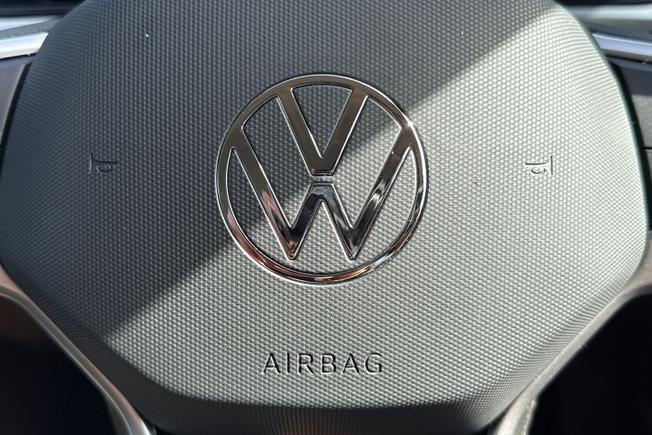 VOLKSWAGEN T-Roc Photo 25